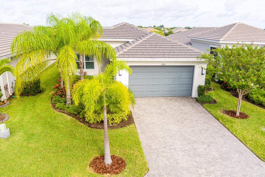 Photo of 11706 SW Brighton Falls Drive, Port Saint Lucie, FL 34987 (MLS # R11106974)
