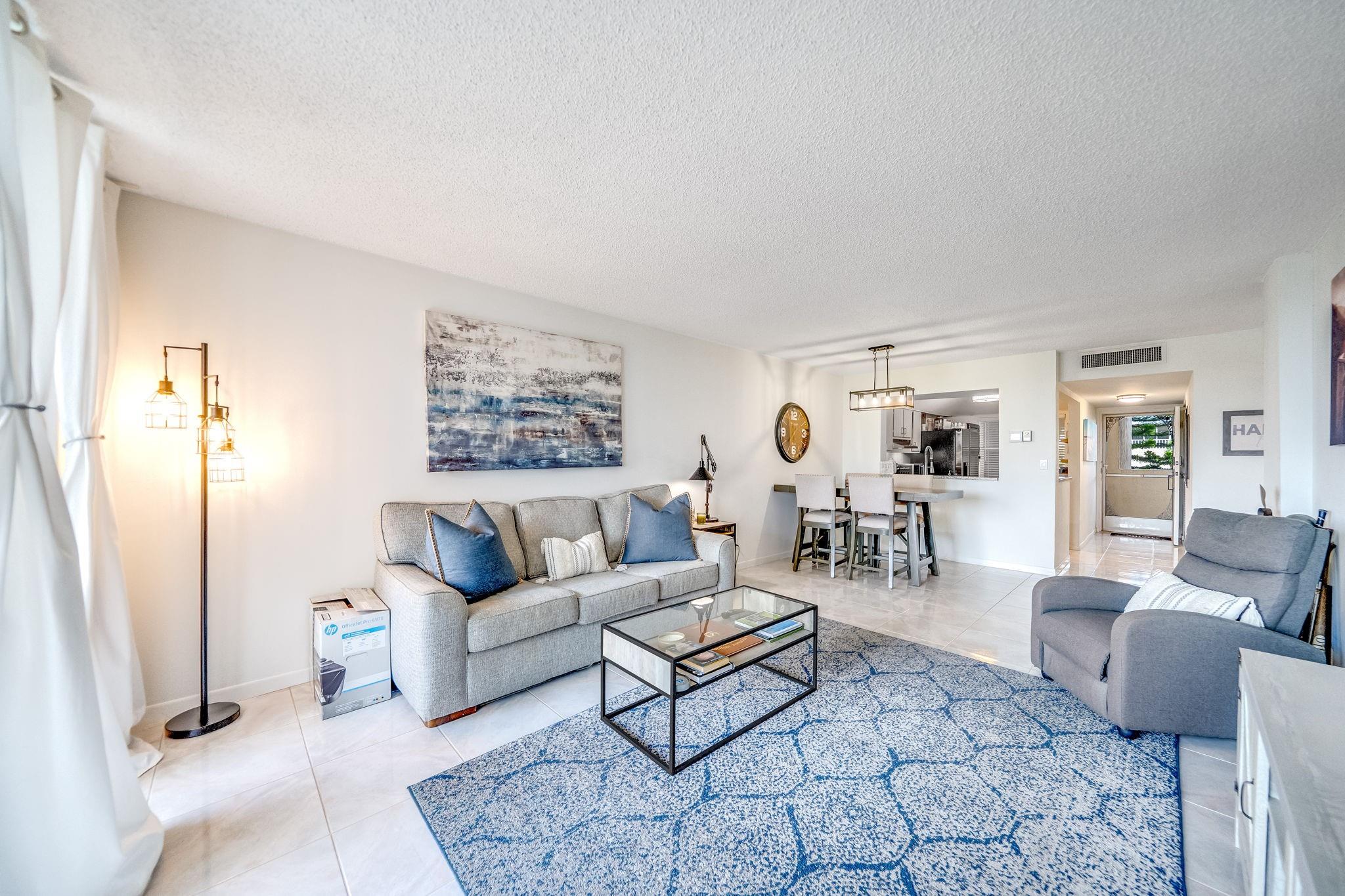 HORIZON WEST CONDO - Residential