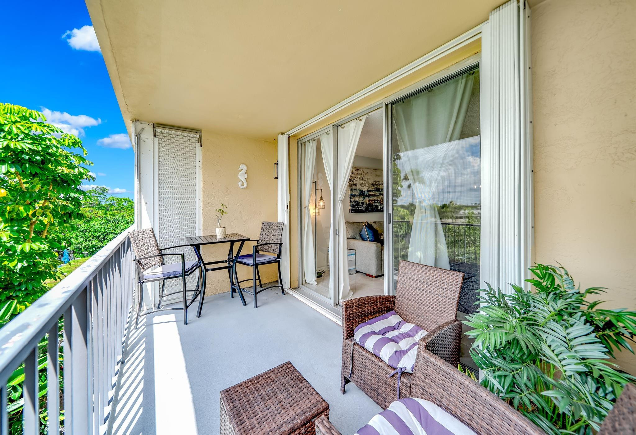 HORIZON WEST CONDO - Residential