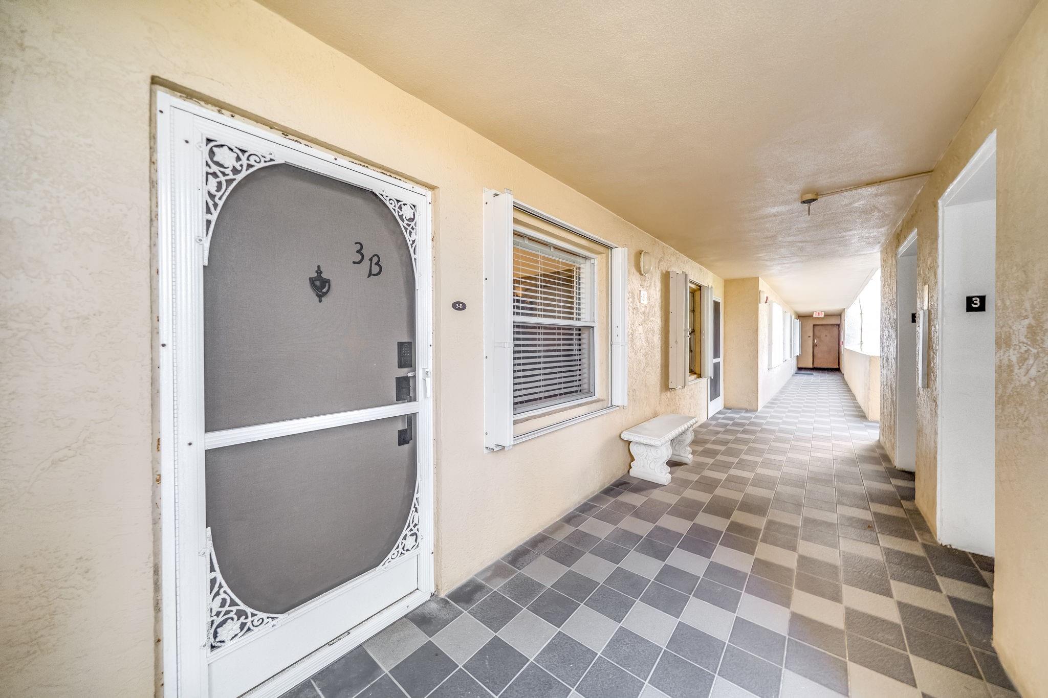 HORIZON WEST CONDO - Residential