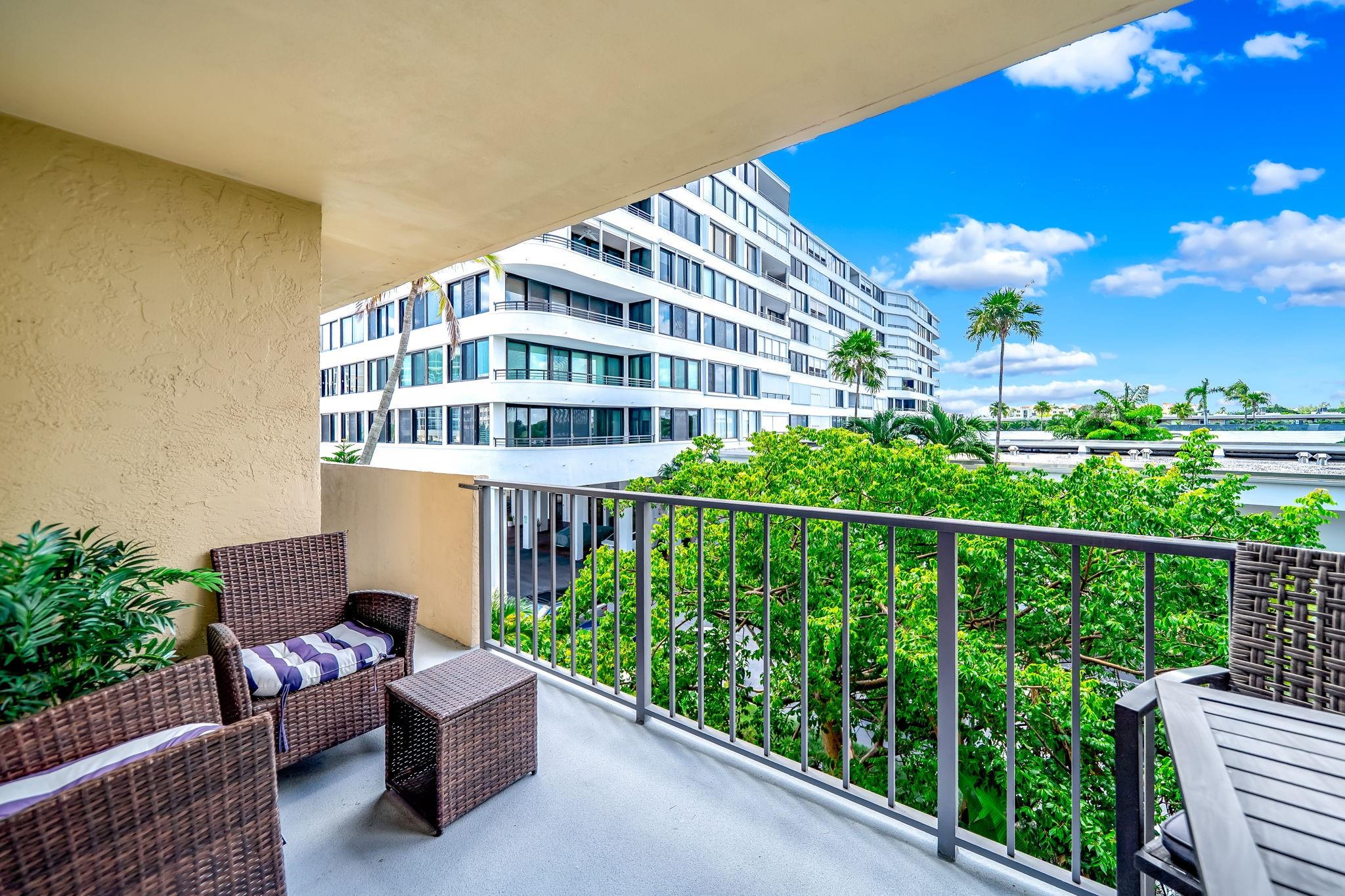 HORIZON WEST CONDO - Residential