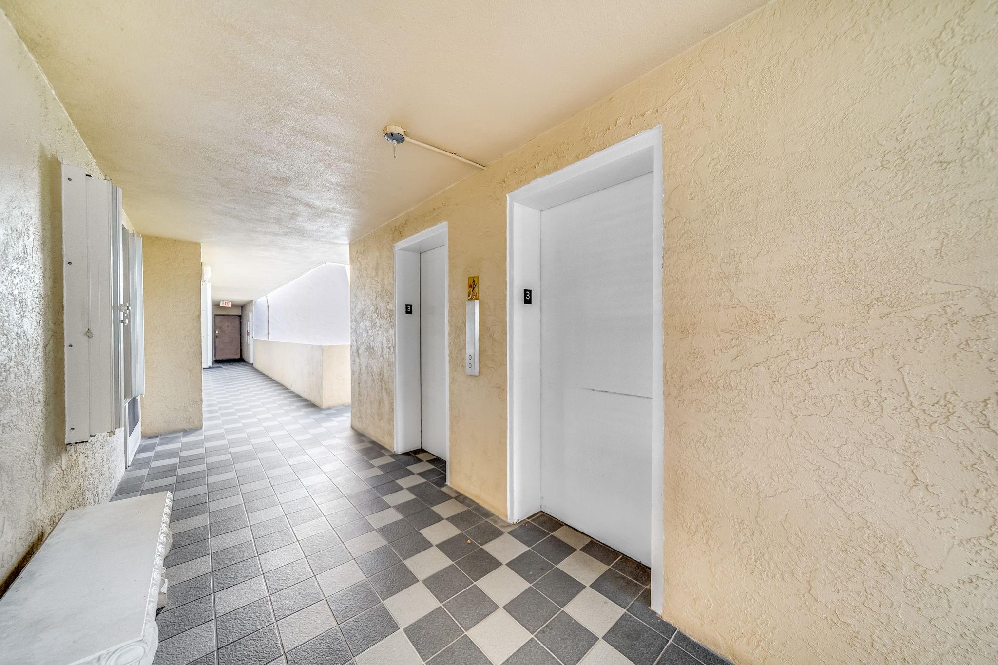 HORIZON WEST CONDO - Residential