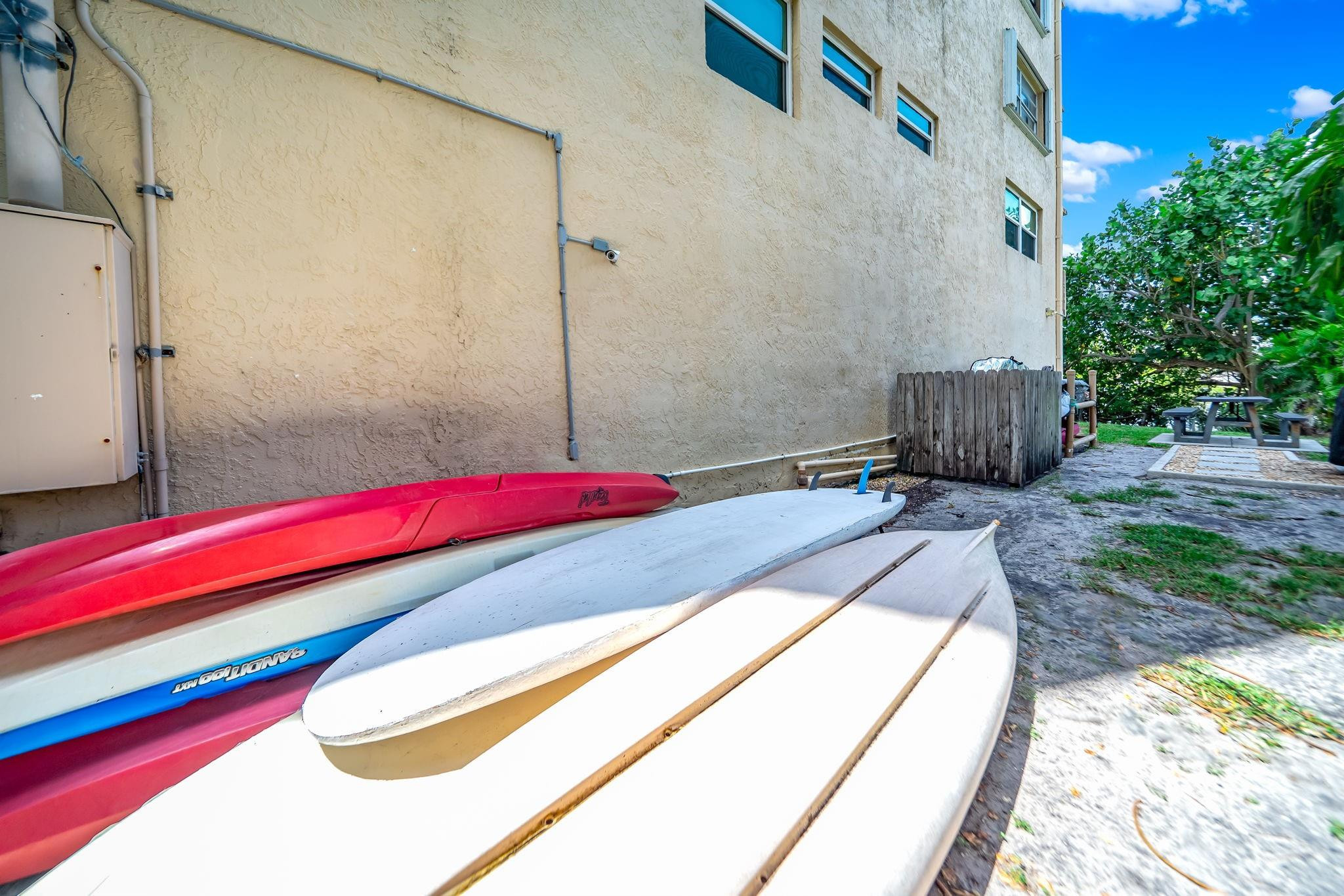 HORIZON WEST CONDO - Residential