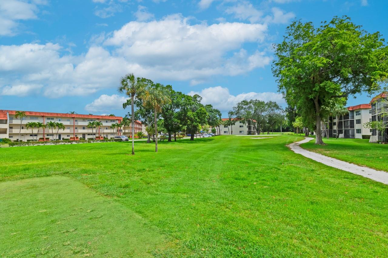 Hollybrook Golf & Tennis - Residential