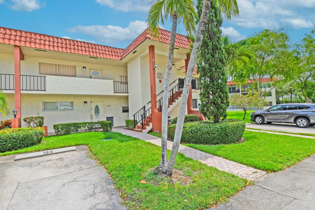 8941 S Hollybrook Blvd 104
