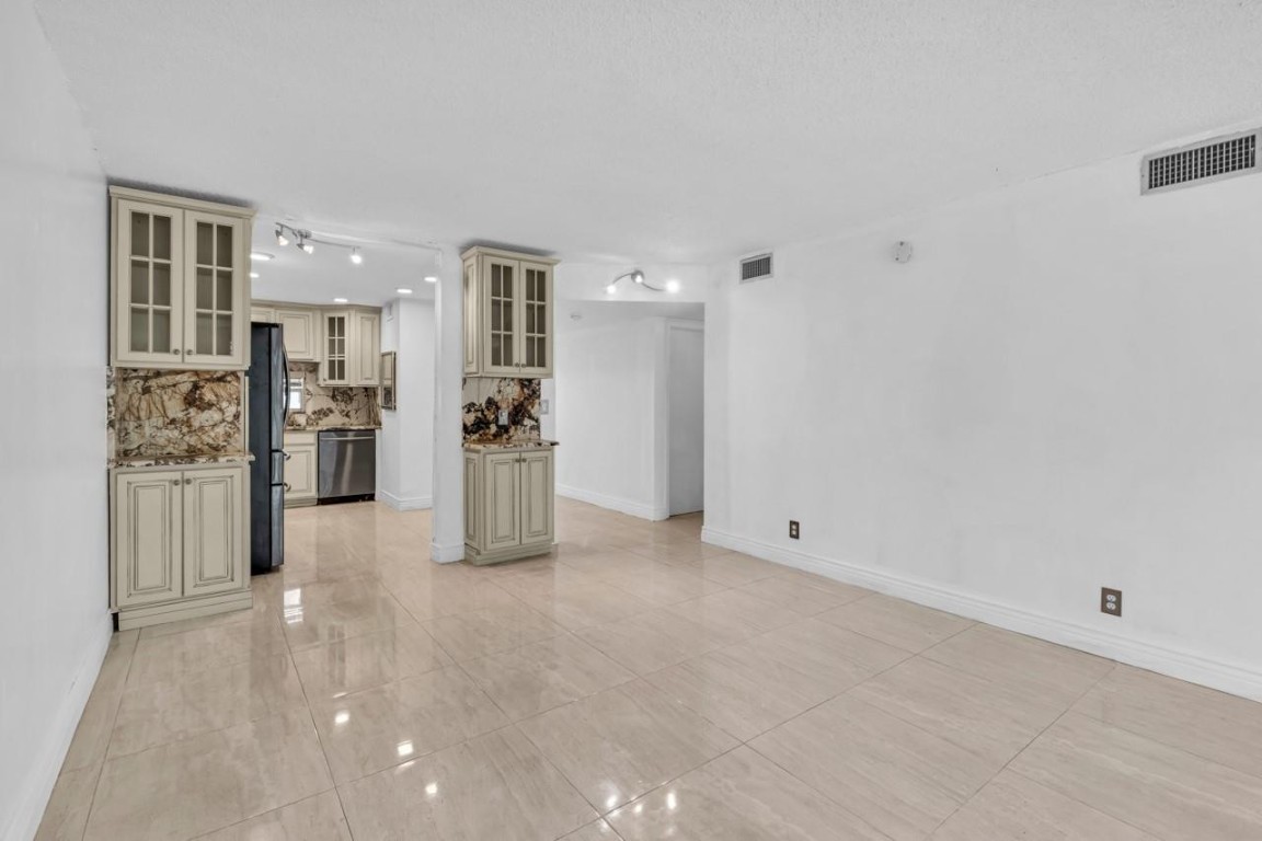 Hollybrook Golf & Tennis - Residential