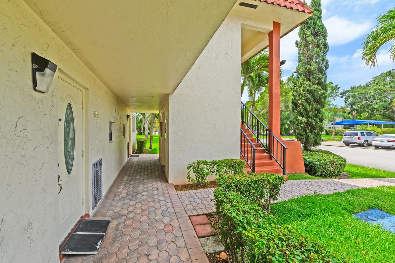 Hollybrook Golf & Tennis - Residential