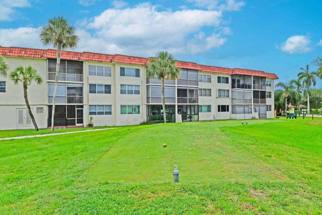 Hollybrook Golf & Tennis - Residential