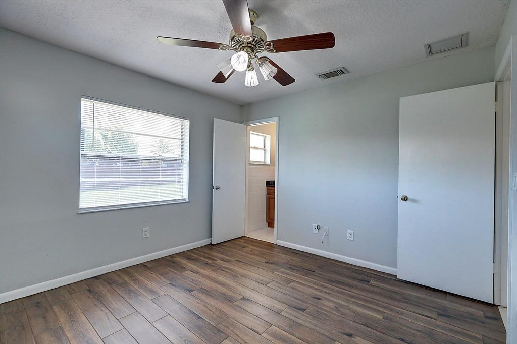 SOUTH PORT ST LUCIE UNIT 5 - Residential