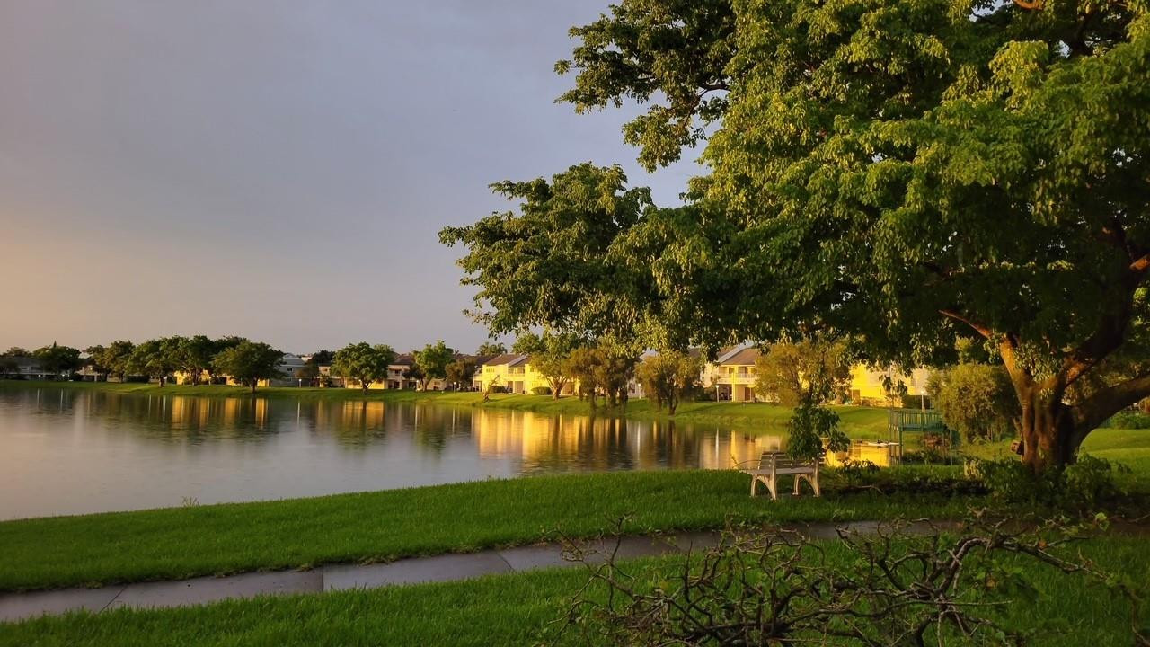 Summer Lake Condominium - Residential