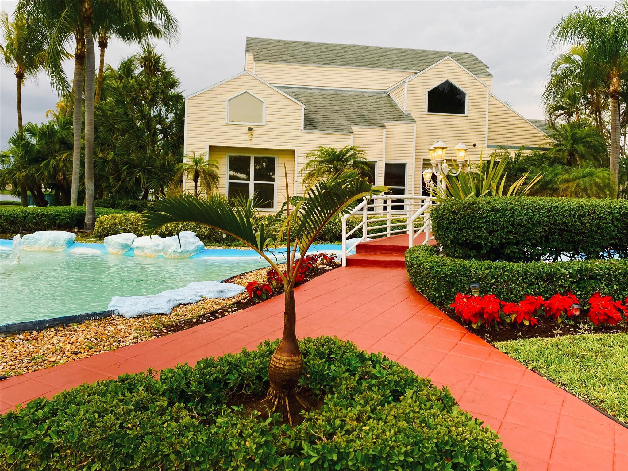 Summer Lake Condominium - Residential
