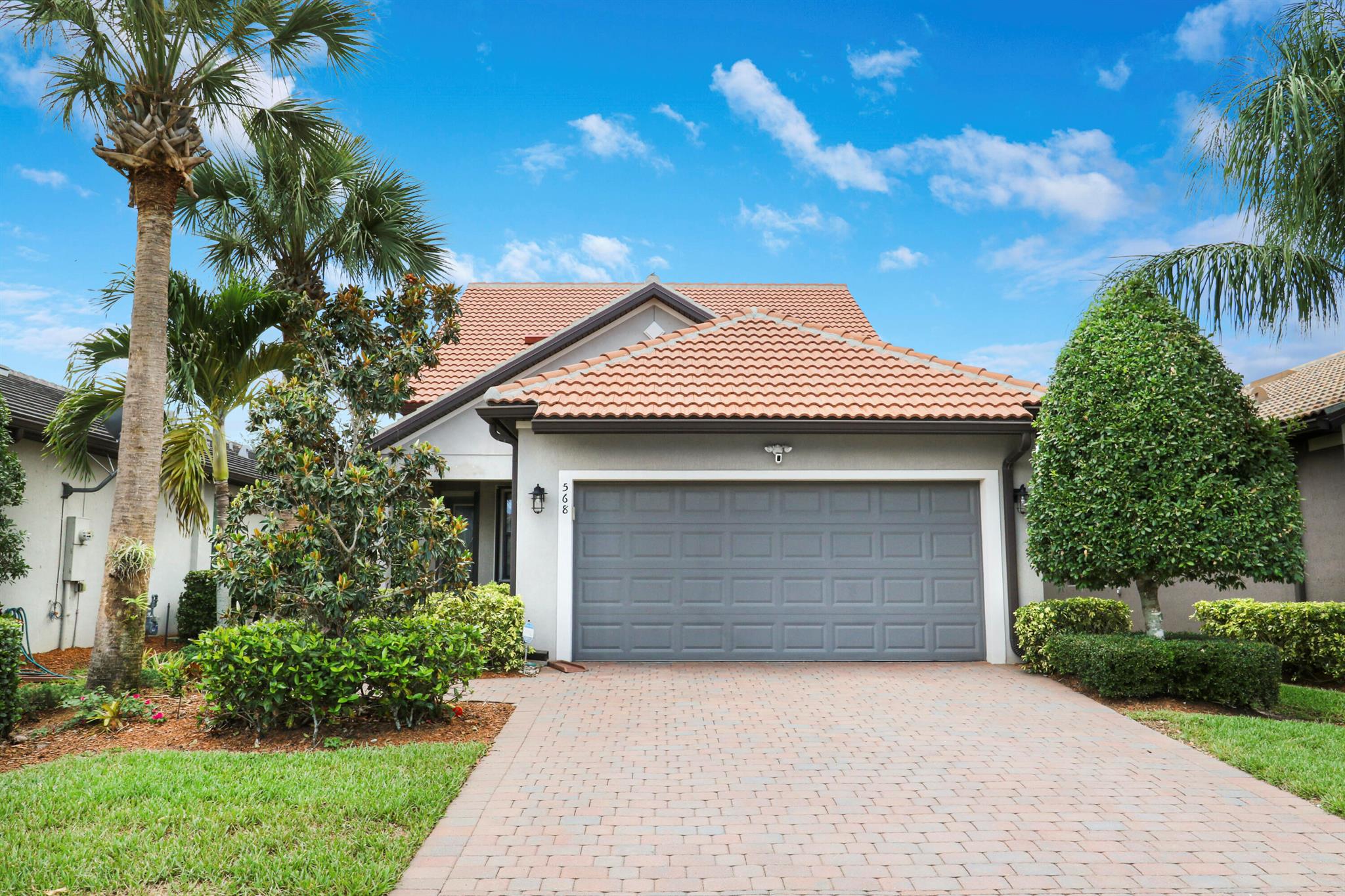 568 SE Monet Drive