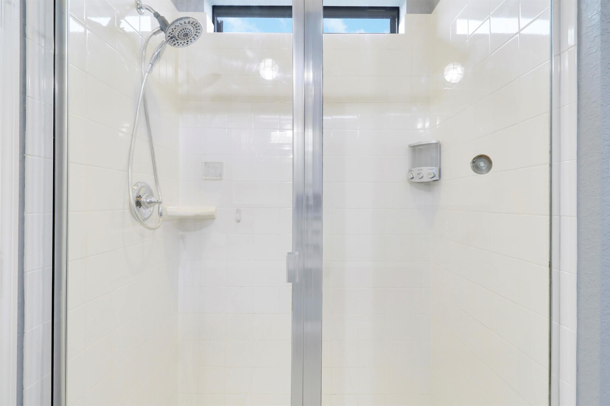 VERANDA GARDENS - Residential