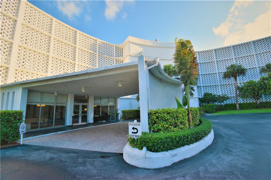 Regency of Palm Beach - Residential