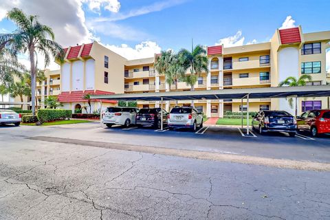 Condominium in Boca Raton FL 23385 Barwood Lane Ln.jpg