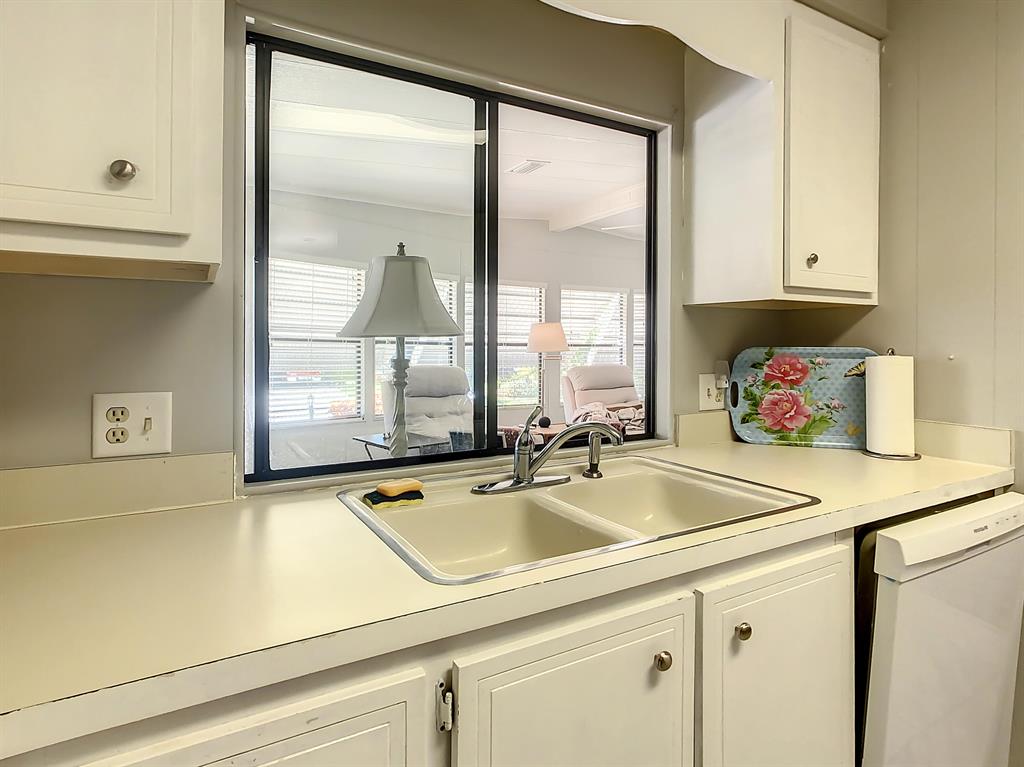 HERITAGE RIDGE SOUTH SECTION THREE - Residential