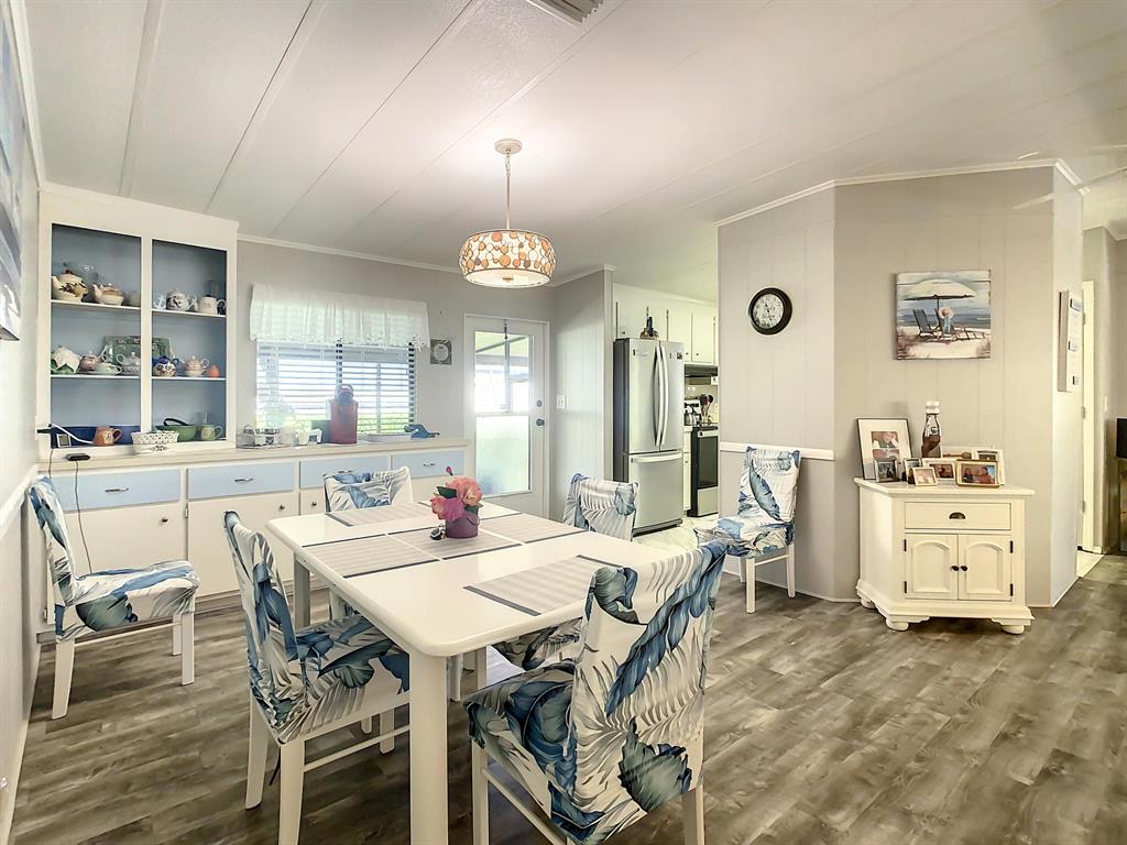 HERITAGE RIDGE SOUTH SECTION THREE - Residential