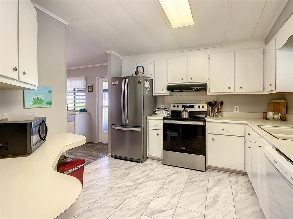 HERITAGE RIDGE SOUTH SECTION THREE - Residential