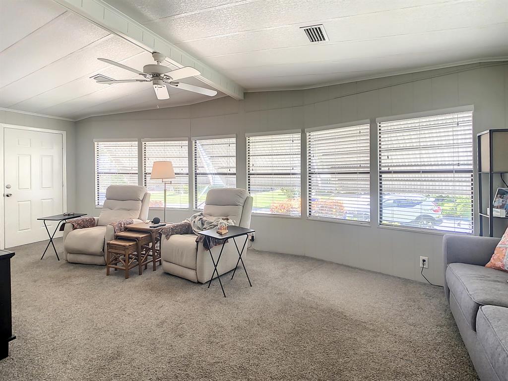 HERITAGE RIDGE SOUTH SECTION THREE - Residential