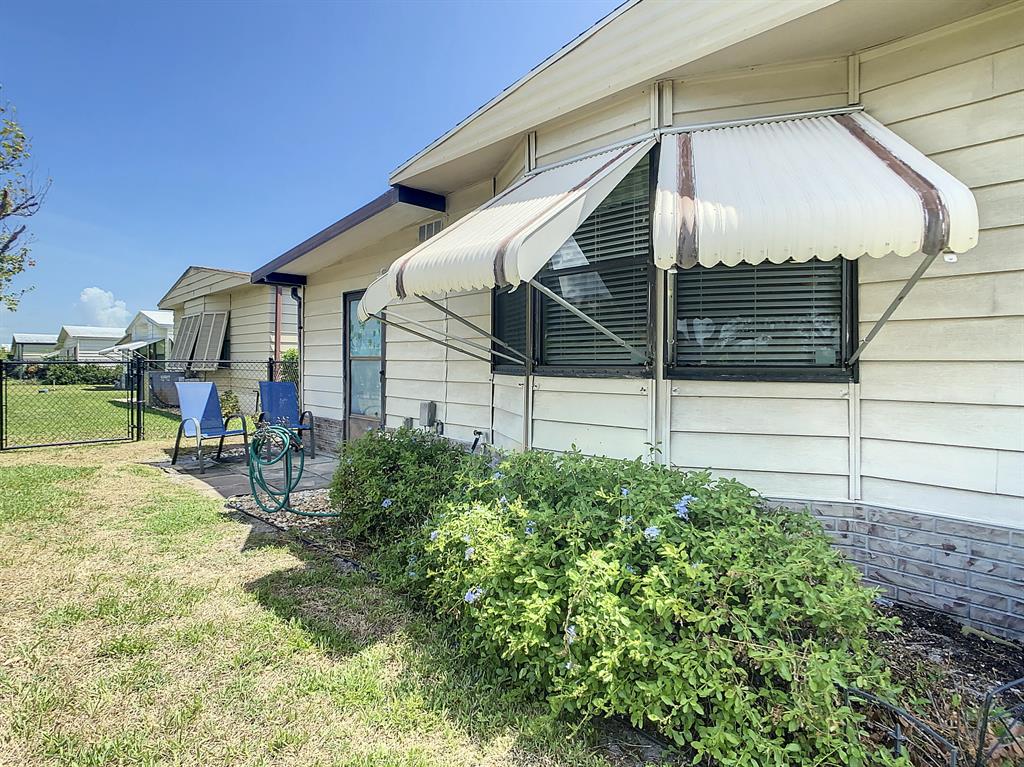 HERITAGE RIDGE SOUTH SECTION THREE - Residential