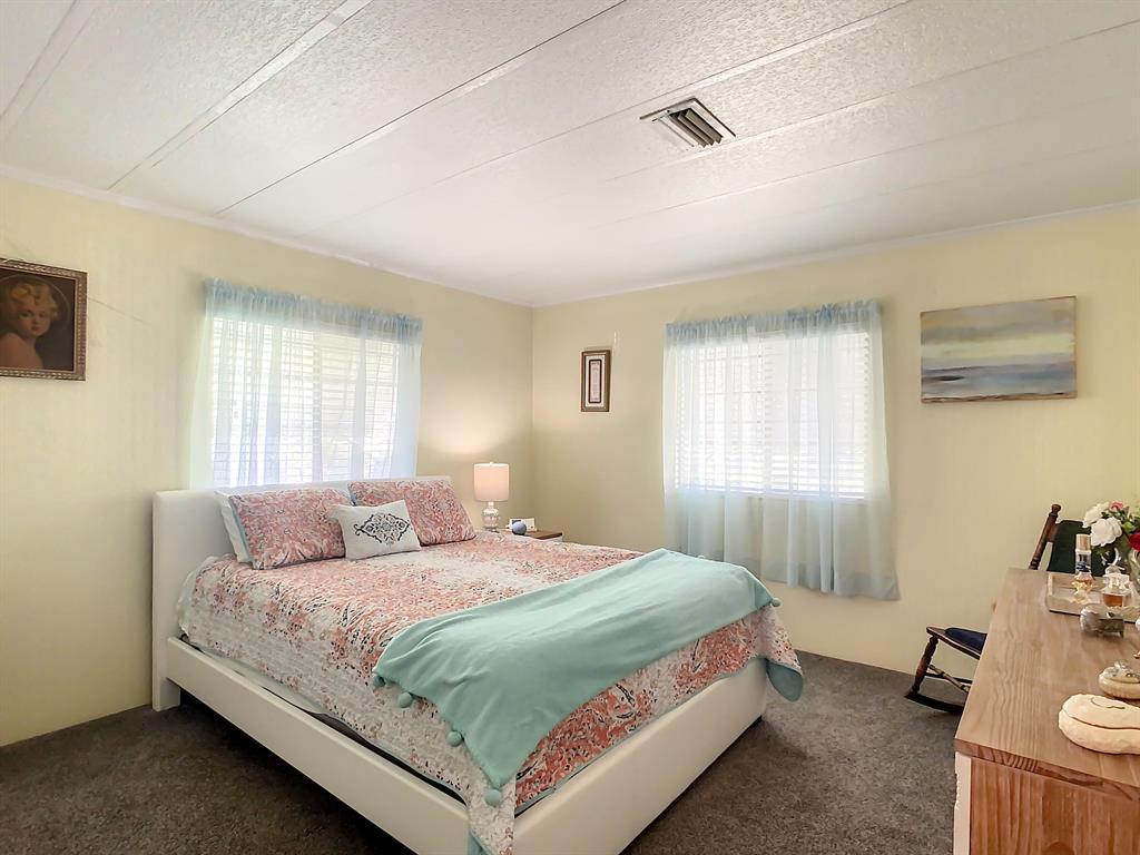 HERITAGE RIDGE SOUTH SECTION THREE - Residential