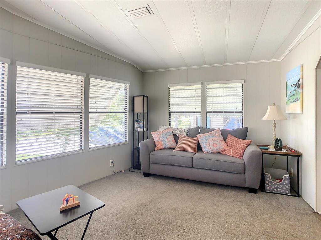 HERITAGE RIDGE SOUTH SECTION THREE - Residential