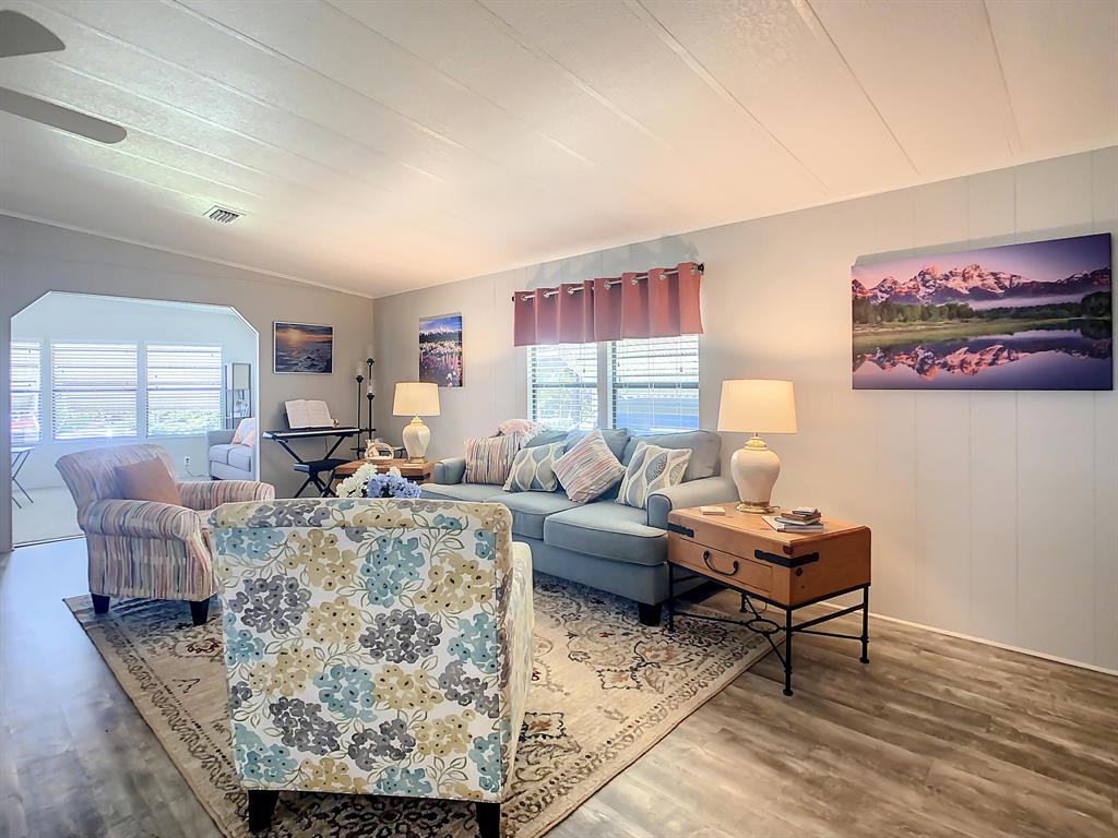 HERITAGE RIDGE SOUTH SECTION THREE - Residential