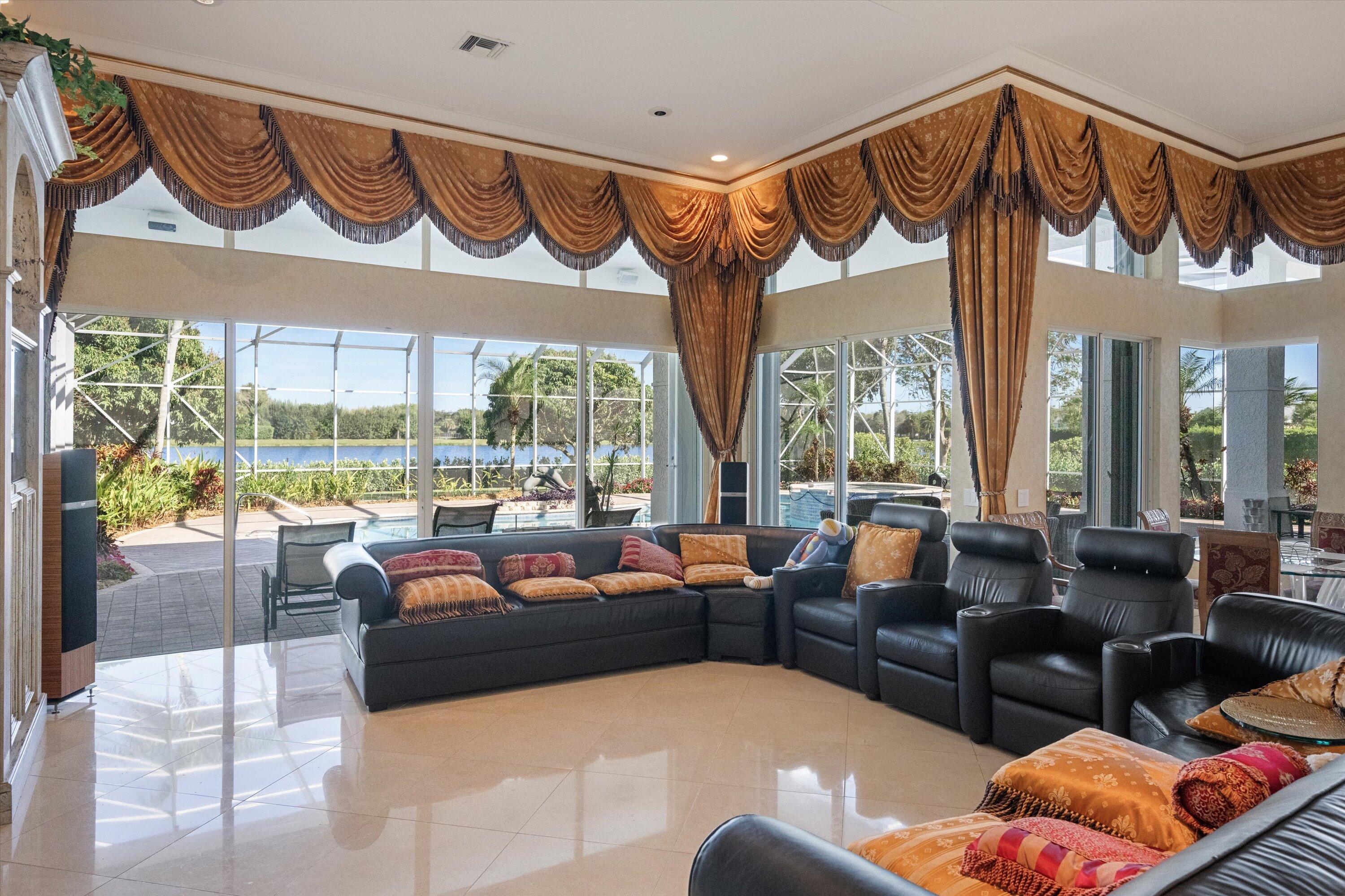 SOUTHFIELDS WELLINGTON COUNTRY - Residential