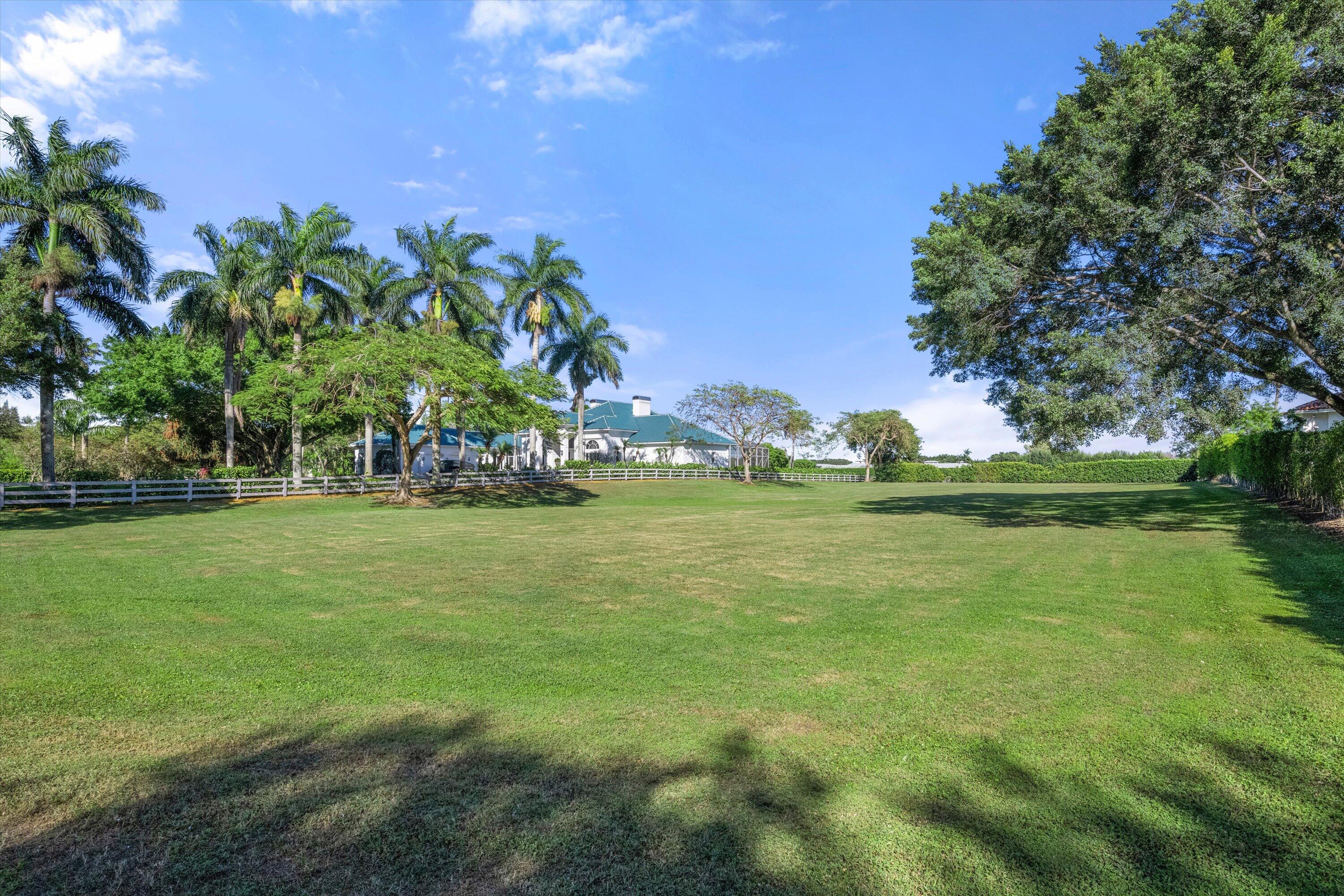 SOUTHFIELDS WELLINGTON COUNTRY - Residential