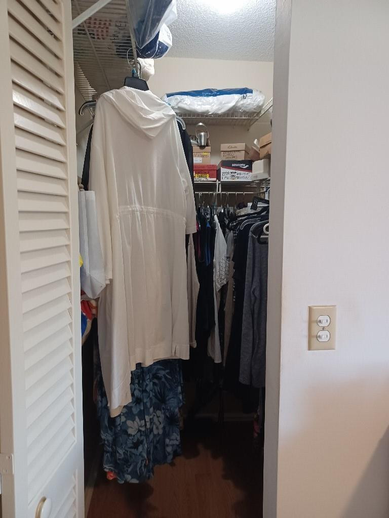 BEVERLY HILLS CONDO NUMBE - Residential