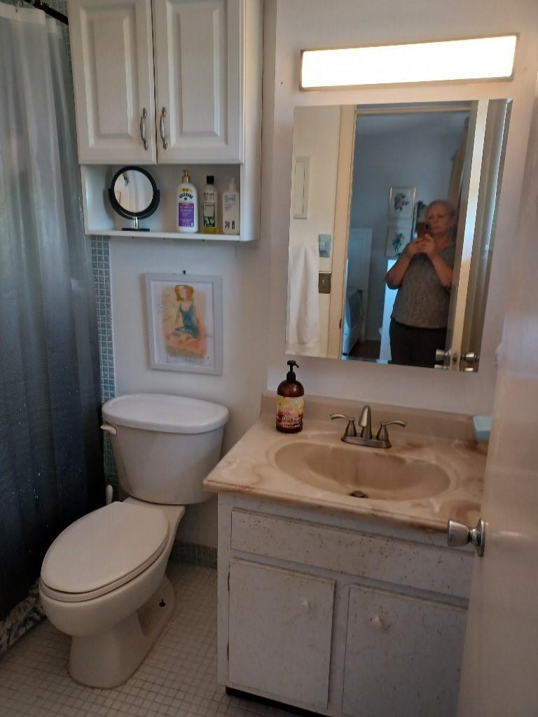 BEVERLY HILLS CONDO NUMBE - Residential