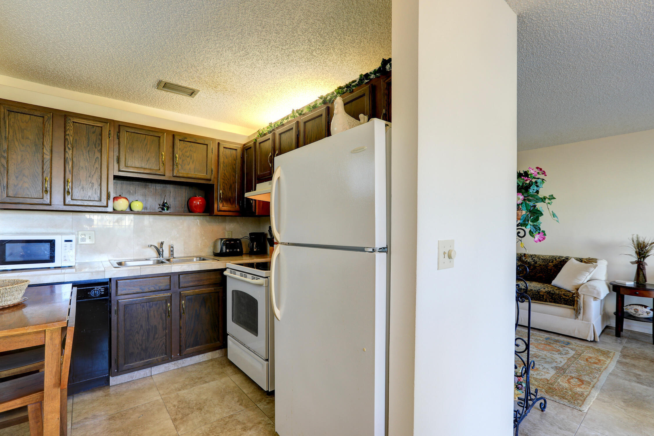 VISTA ROYALE PHASE IV BLDGS 83-111 - Residential