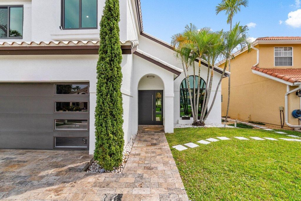 Photo of 20896 La Questa Court, Boca Raton, FL 33428 (MLS # R10970787)