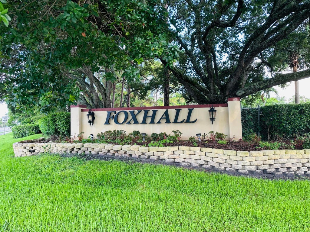 Photo of 5165 Foxhall Pl, West Palm Beach, FL 33417 (MLS # B26041305)
