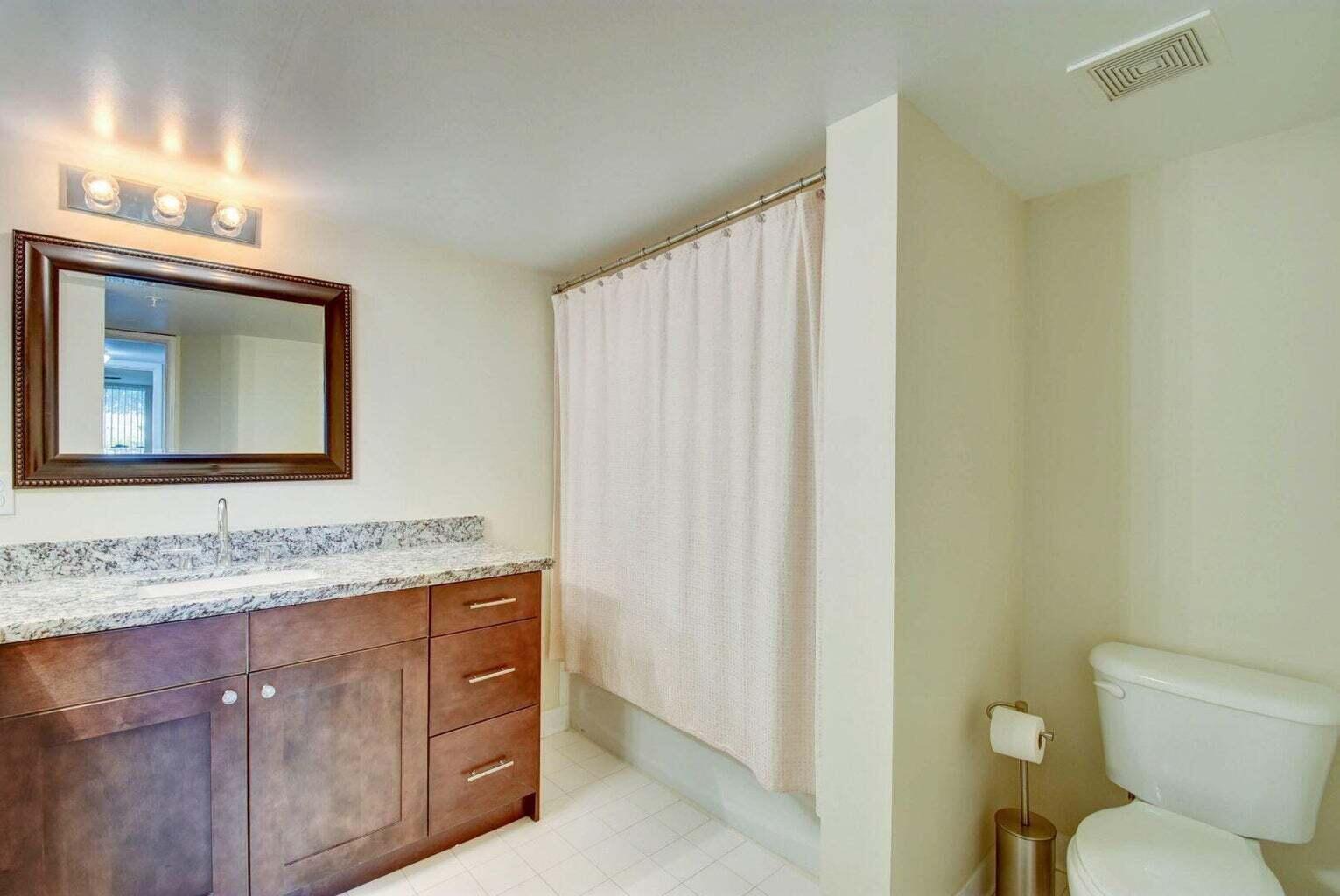 HYPOLUXOS MARINERS CAY CO - Residential