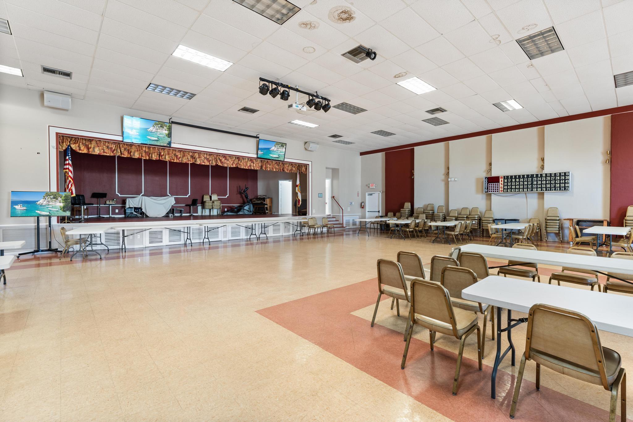 LAKE CLARKE GARDENS CONDO - Residential