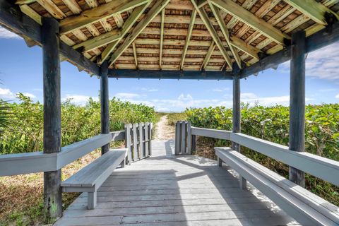 A home in Hutchinson Island