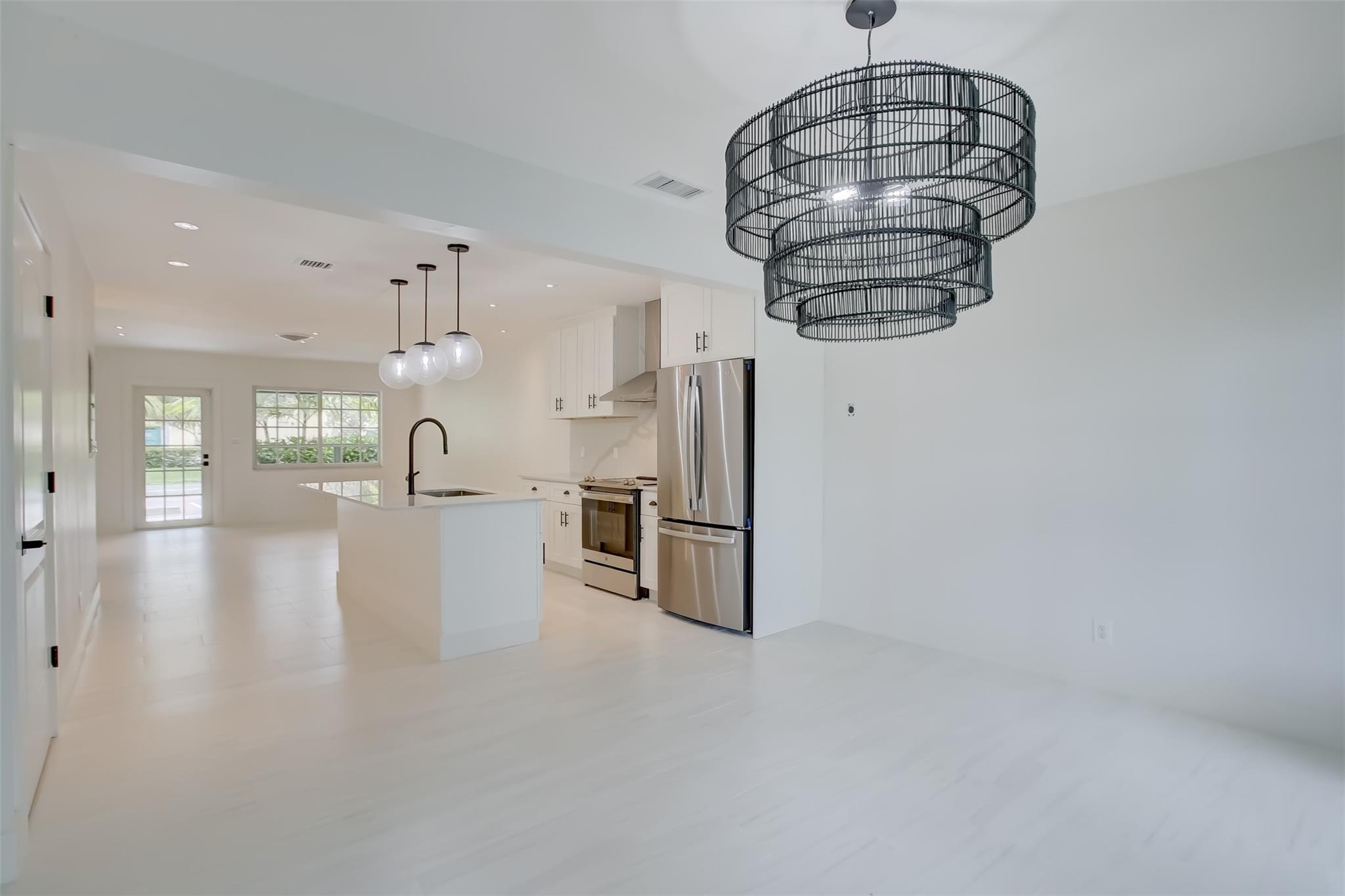 Beachway Estates 30-14 B - Residential Lease