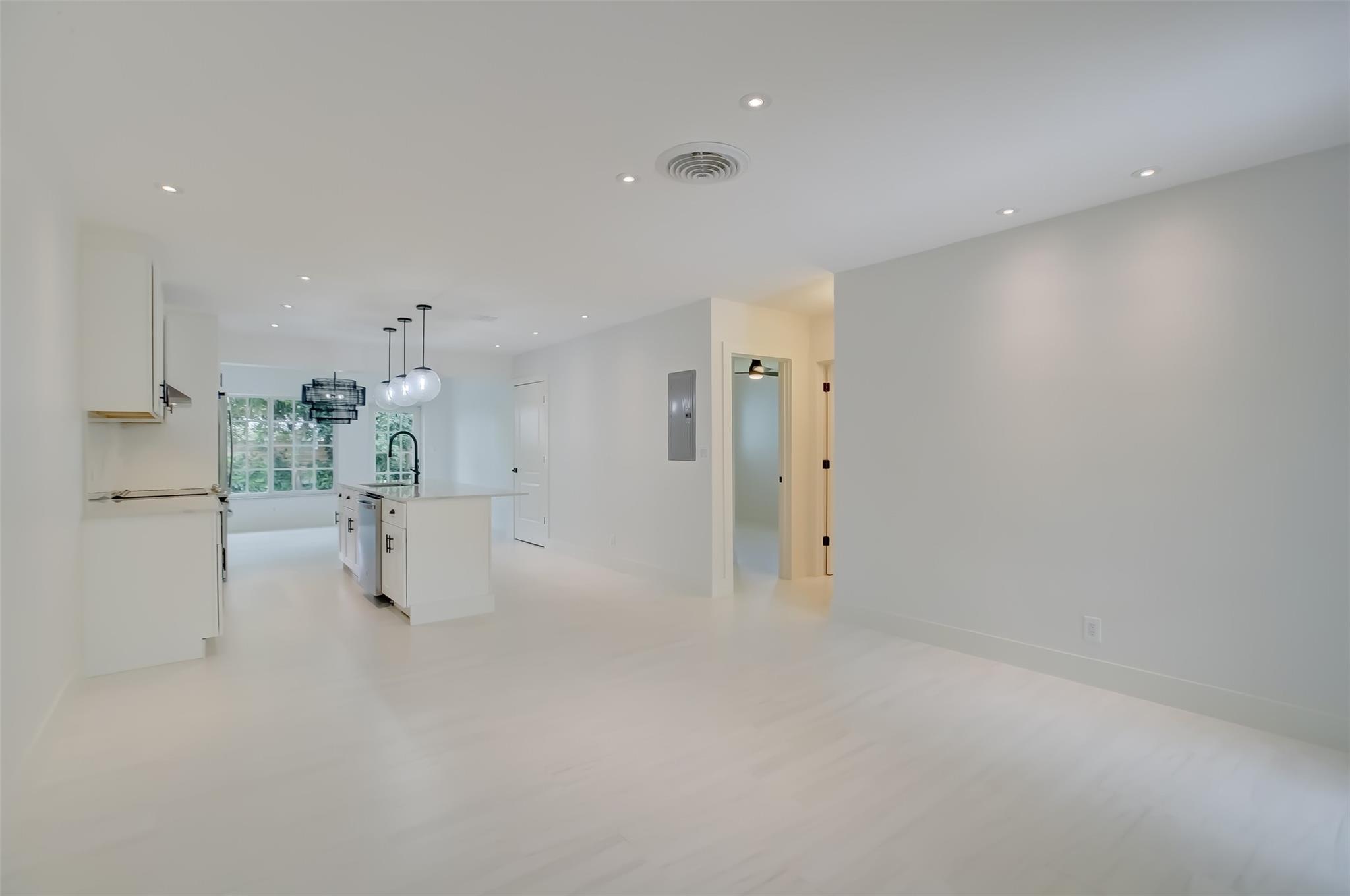 Beachway Estates 30-14 B - Residential Lease
