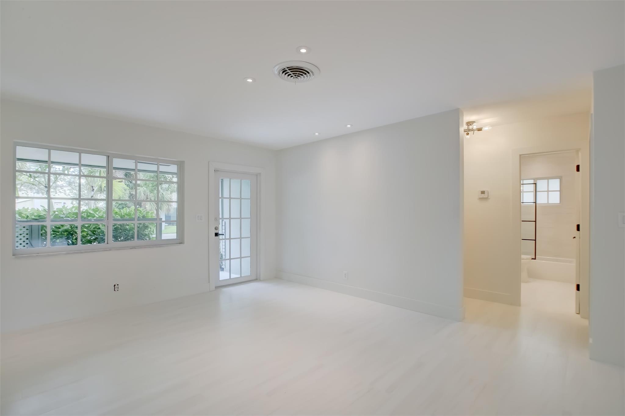 Beachway Estates 30-14 B - Residential Lease