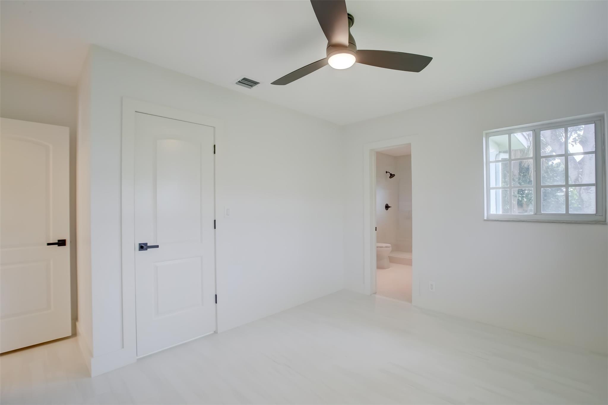 Beachway Estates 30-14 B - Residential Lease