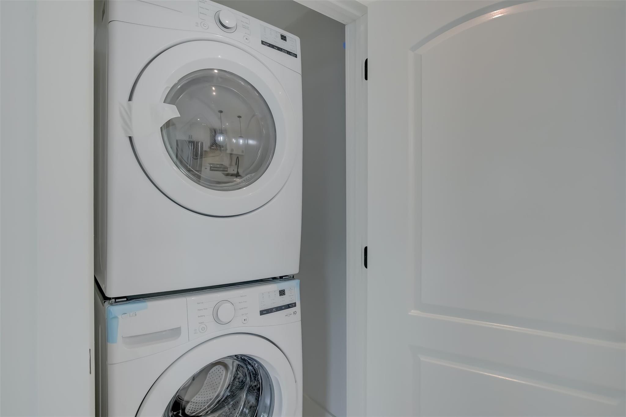 Beachway Estates 30-14 B - Residential Lease