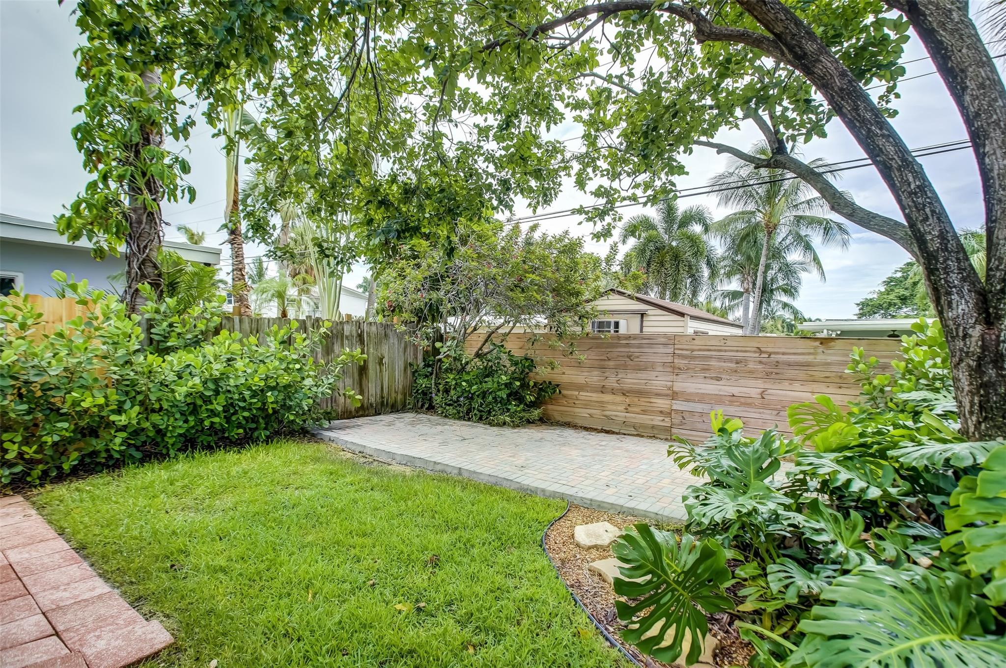 Beachway Estates 30-14 B - Residential Lease
