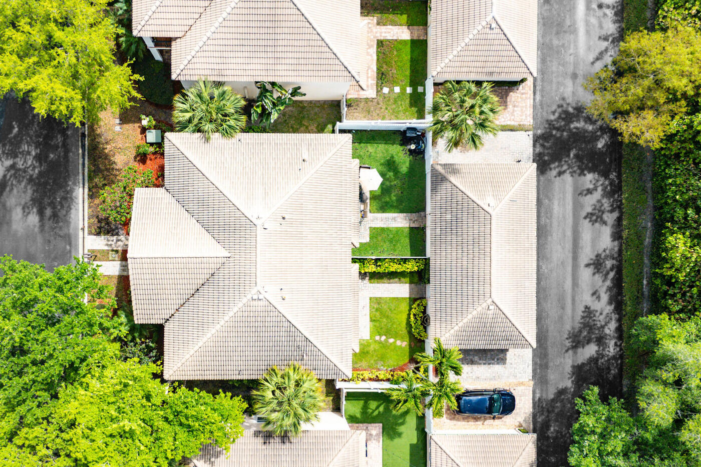 GABLES AT NORTHLAKE 1 - Residential