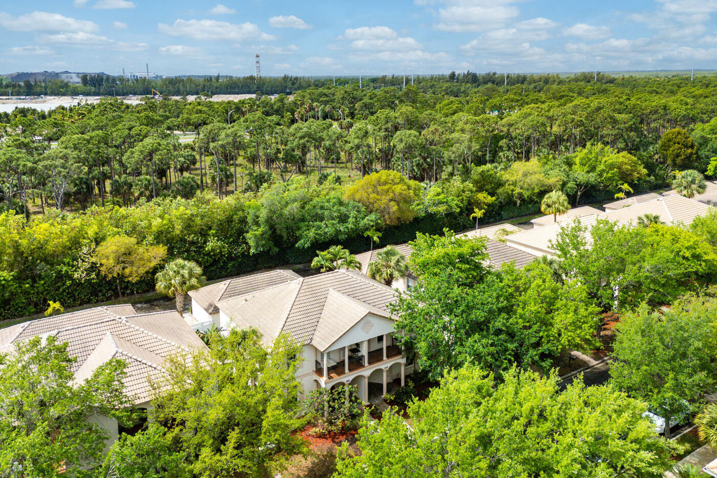 GABLES AT NORTHLAKE 1 - Residential