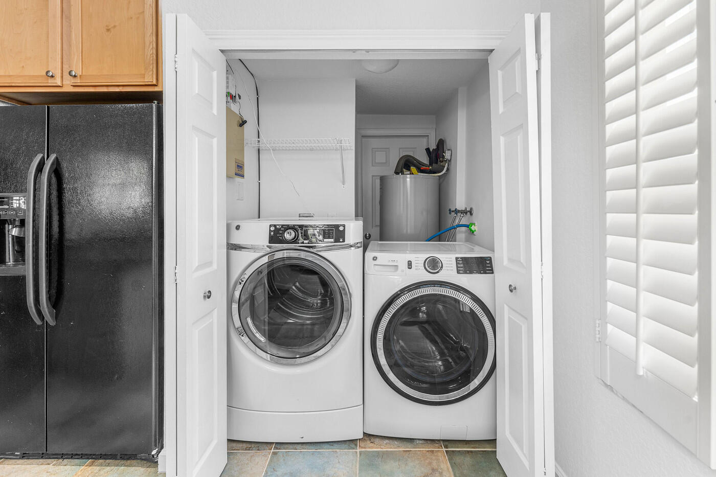 GABLES AT NORTHLAKE 1 - Residential