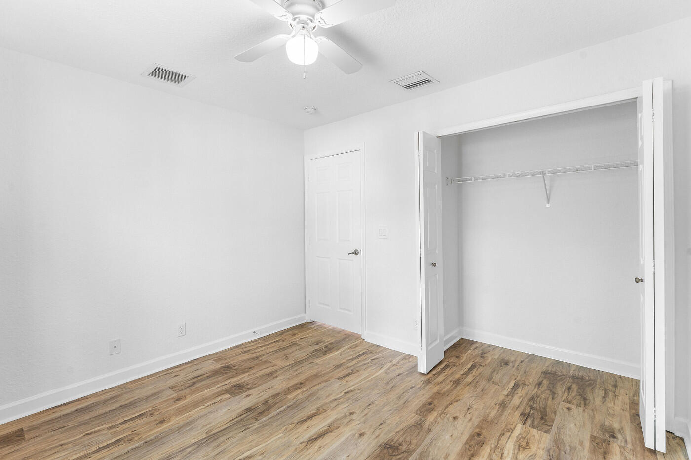 GABLES AT NORTHLAKE 1 - Residential