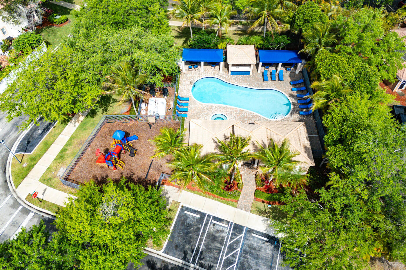 GABLES AT NORTHLAKE 1 - Residential