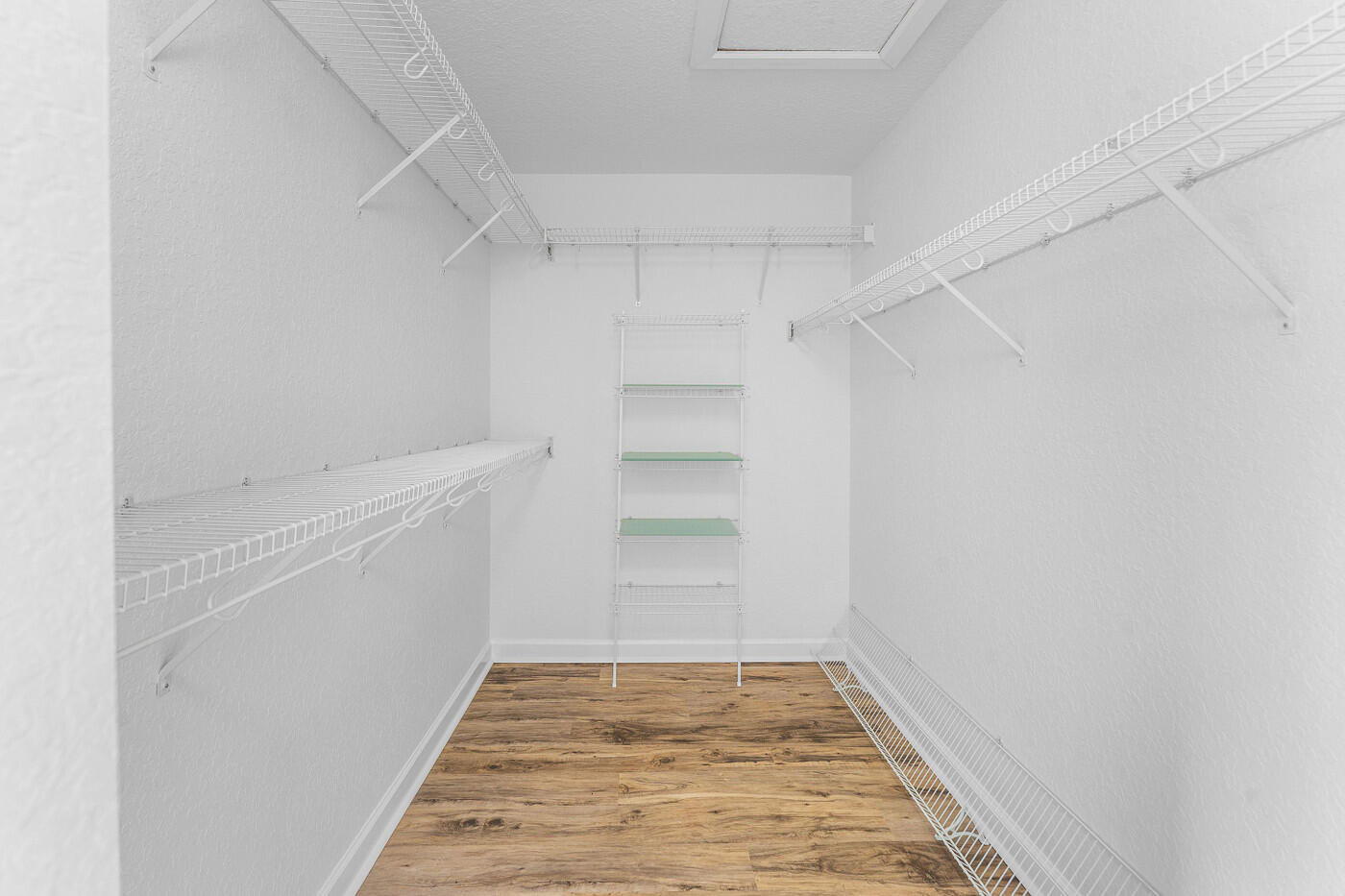 GABLES AT NORTHLAKE 1 - Residential