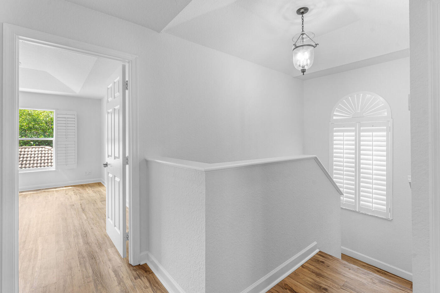 GABLES AT NORTHLAKE 1 - Residential